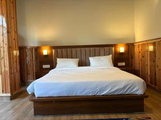 Gangtey Himalayan Suites - Pelling - 2