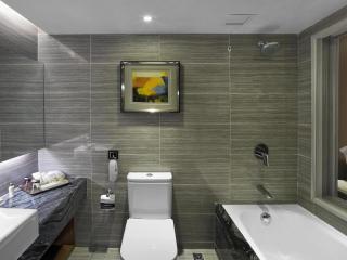 Emperor Hotel - 4