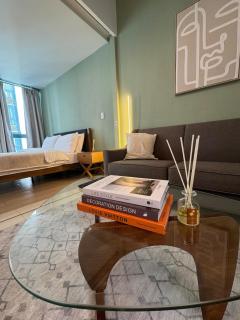 Modern Classic 1 Bedroom in Uptown BGC - Manila - 6