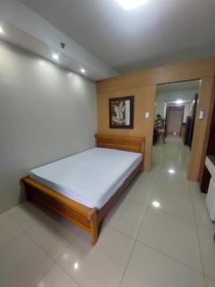 DMS staycation MOA View - Manila - 0