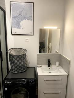 Cosy cottage by Alice Bord 2 mer - 3