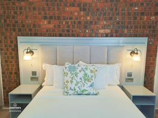 Angton's Lodge - 2