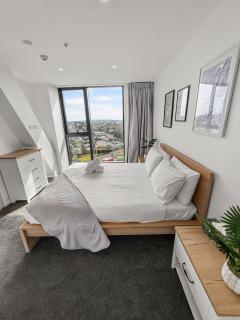 Enticing Ellerslie l New 1-Bed Apt l Stunning Views - Auckland - 8