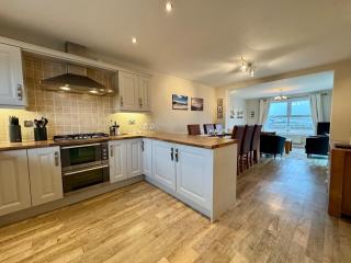 The Rise-5 Bed-4 Bath-Family-Beach-Home - Trearddur - 1