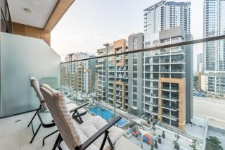 City View Studio Minutes Drive to Burj Khalifa, Azizi Riviera 43, Al Merkadh by Deluxe Holiday Homes - 7