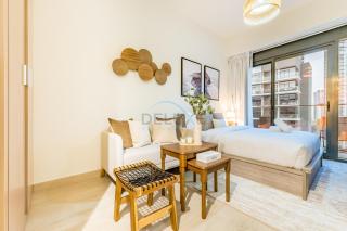 City View Studio Minutes Drive to Burj Khalifa, Azizi Riviera 43, Al Merkadh by Deluxe Holiday Homes - 2