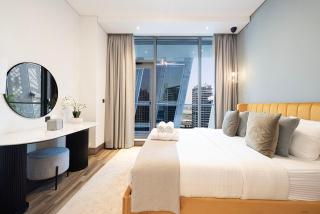 Cozy 1BR with Canal View, Pool & Gym Access - 7