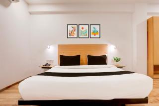 Super Townhouse Prayagraj Near Railway Station Formerly Santosh Palace - Prayagraj - 2