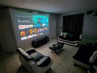 Galactic Getaway-Star Wars House - Davenport - 0
