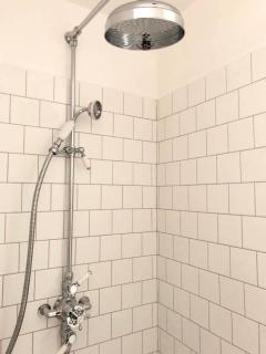 Le Poulailler, private house with garden and parking - 1