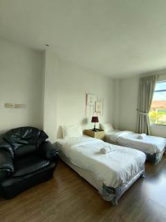 Natol Homestay - Kuching Home Penthouse Airport Road - Kuching - 2