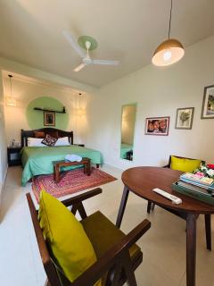 Baba Au Rhum Cafe & Stay - Morjim - 3