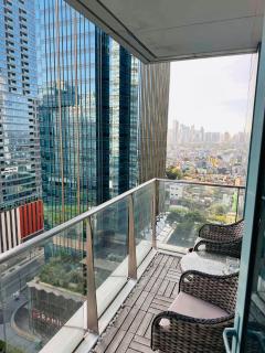 COZI 2 Bedroom Serene Uptown Condo Grand Hyatt BGC - Manila - 0