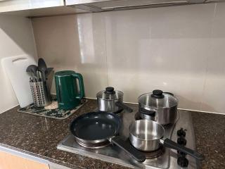 COZI 2 Bedroom Serene Uptown Condo Grand Hyatt BGC - Manila - 5