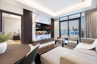Modern 1-Bedroom Apartment with Stunning Burj Khalifa and city Views - 9