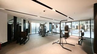 Modern 1-Bedroom Apartment with Stunning Burj Khalifa and city Views - 2