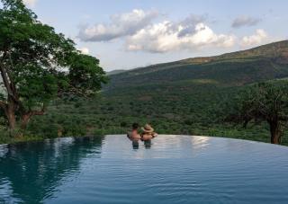 Few and Far Luvhondo - 9