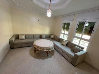 2 Slaapkamer Appartement - Al Azifat - 0