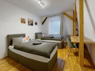 Apartments-Alt-Marzahn - Berlin - 6