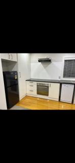 Botany Holiday Home - 3