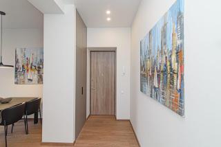 Centrally-Located apartment - 8
