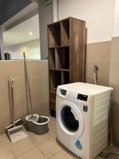 Same Floor with Swimming Pool Loft at Imago 3R2B 1,300sq ft Euphoria Staycation - Kota Kinabalu - 4