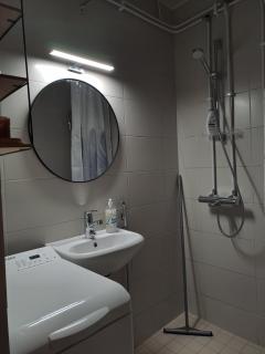 Tilava kolmio keskustassa - 1