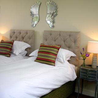 The Swan Inn Swinbrook - Burford - 5