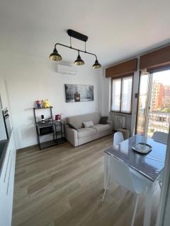 All you need in Milan - Milan - 8