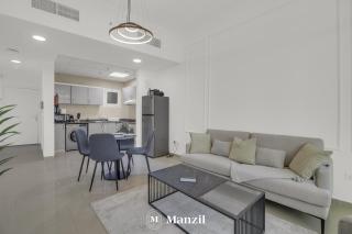 1BR Apartment in JLT 2km to JBR Beach & Blue Waters Dubai - 8