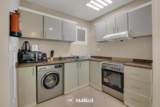 1BR Apartment in JLT 2km to JBR Beach & Blue Waters Dubai - 2