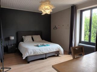 Maison spacieuse avec piscine sans vis à vis 8 pers - Latillé - 8