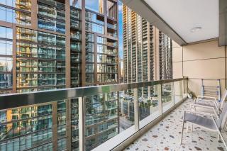 FIRST CLASS 1BR Downtown Lively Getaway - 3