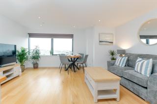 StarHost Residences - Spacious 1-bed in Ocean Village - Southampton - 0