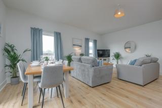 StarHost Residences - Spacious 2-bed Apartment in Newbury - 0