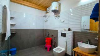 Tirthan Pine View Home stay - 4