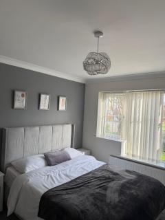 5BR-Sleeps7-Parking-Garden-Patio-PetsOK - Rhyl - 1
