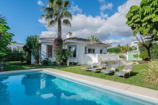 All About Villa Turquesa - Marbella - 0