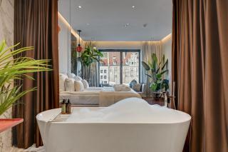 DEO PLAZA Premium Suites, Riverside & Radisson SPA by Downtown Apartments - Danzig - 4