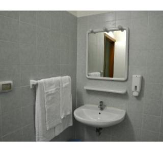 Gorilla African Guest House - Entebbe - 7