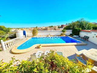 Villa Pilar Ciudad Quesada by Villas&You - Ciudad Quesada - 9