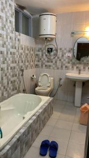 Busybee Guest House - Srinagar - 4