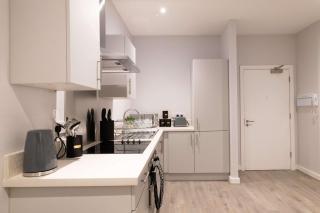 Convenient 2 Bed Apartment in Waterloo Liverpool - 1