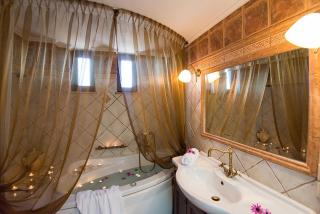 Νikolaos Villa with Private Pool, Playground & BBQ - 8