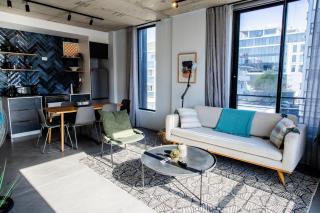 Four on O - Entire rental unit - Sea Point - 1 min from beach - 8