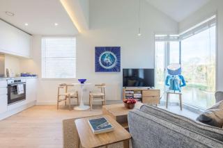 Luxury Central Apt - Riverside Views & Parking - Cambridge - 0