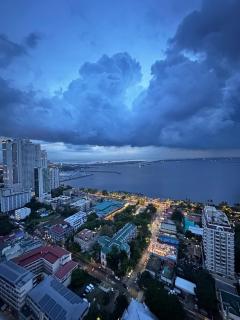 Malate Bayview Mansion City View and Seaview Room - Manila - 0
