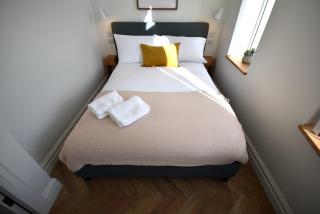 CITYeSCAPE - 2BR apt 2 ensuite Sofa Bed NQ - Manchester - 6