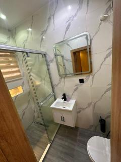 Luxury Apartment In Lekki - 5