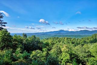 Peaceful Panorama Mountain View - 0
